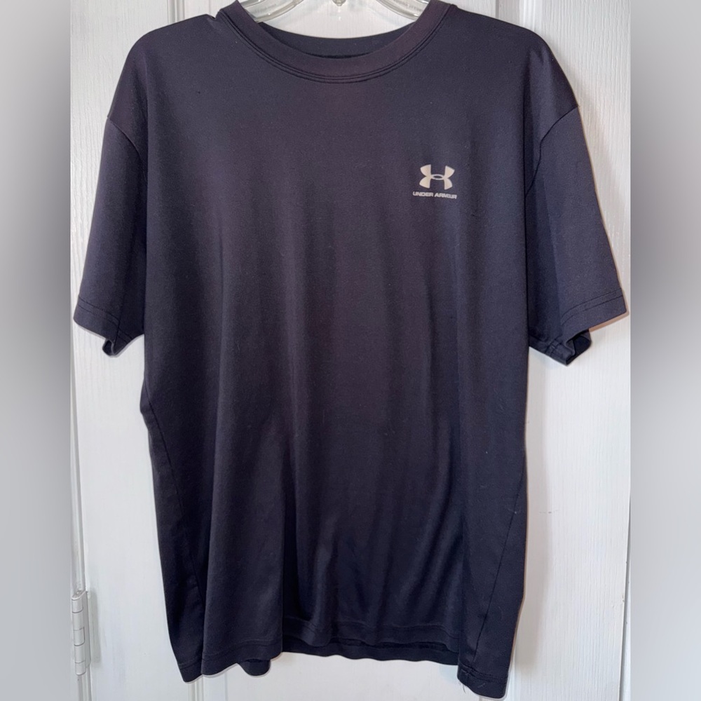 Under Armour Black Performance Athletic Tee Size L